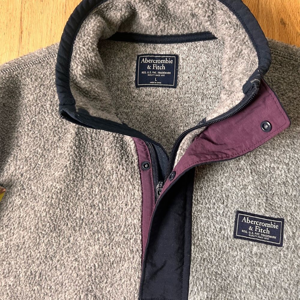 Abercrombie & Fitch Sweatshirt Mens Medium Gray Fleece Sherpa 1/2 Zip Snap - Picture 4 of 7